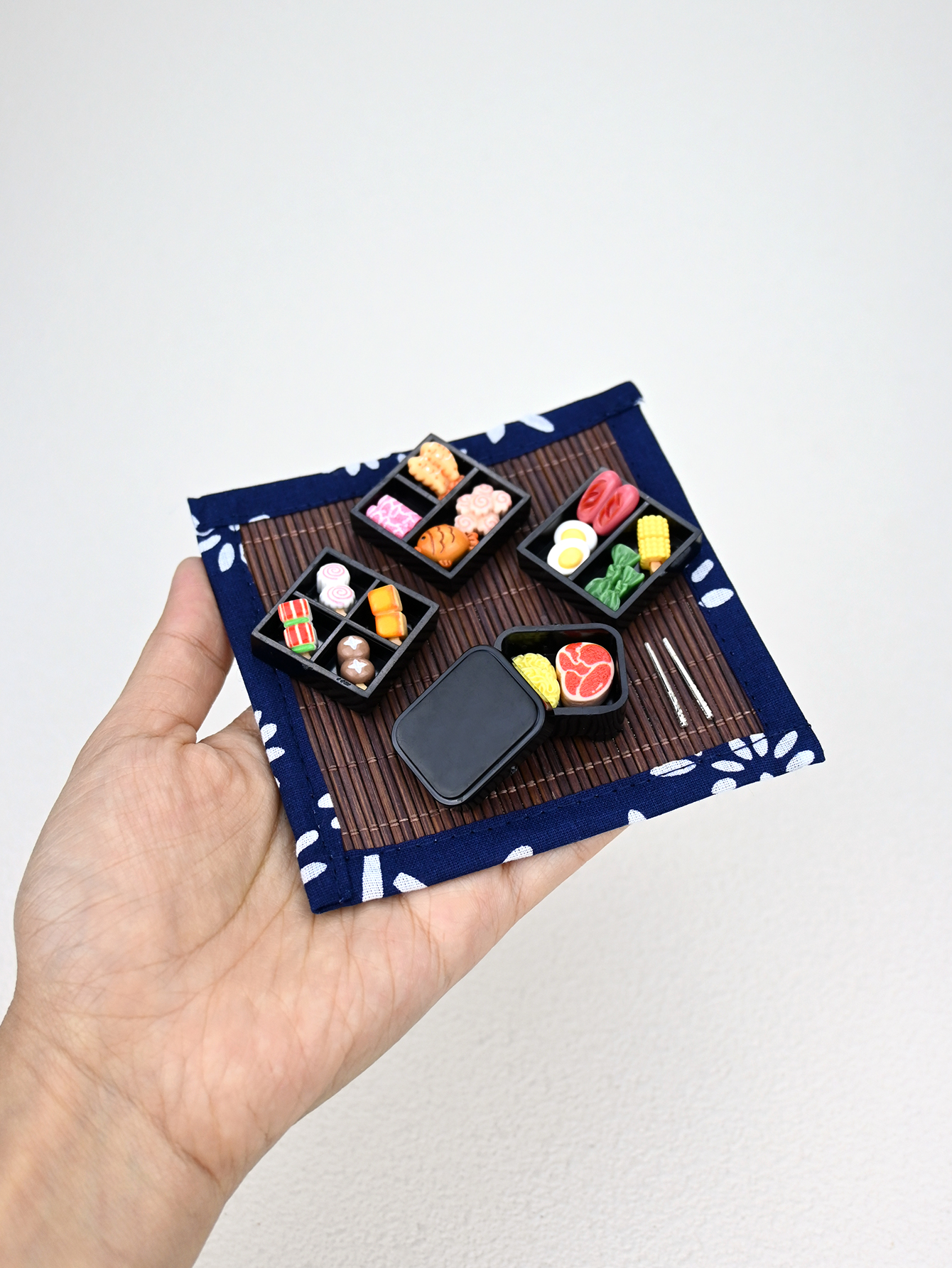 A Miniature Japanese Bento Sce - огляд і ціна Japanese Food Lifestyle